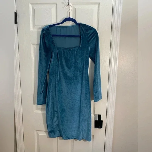 GOBLES Green Velvet Bodycon Dress L Long Sleeve Square Neck Mini - Picture 2 of 7